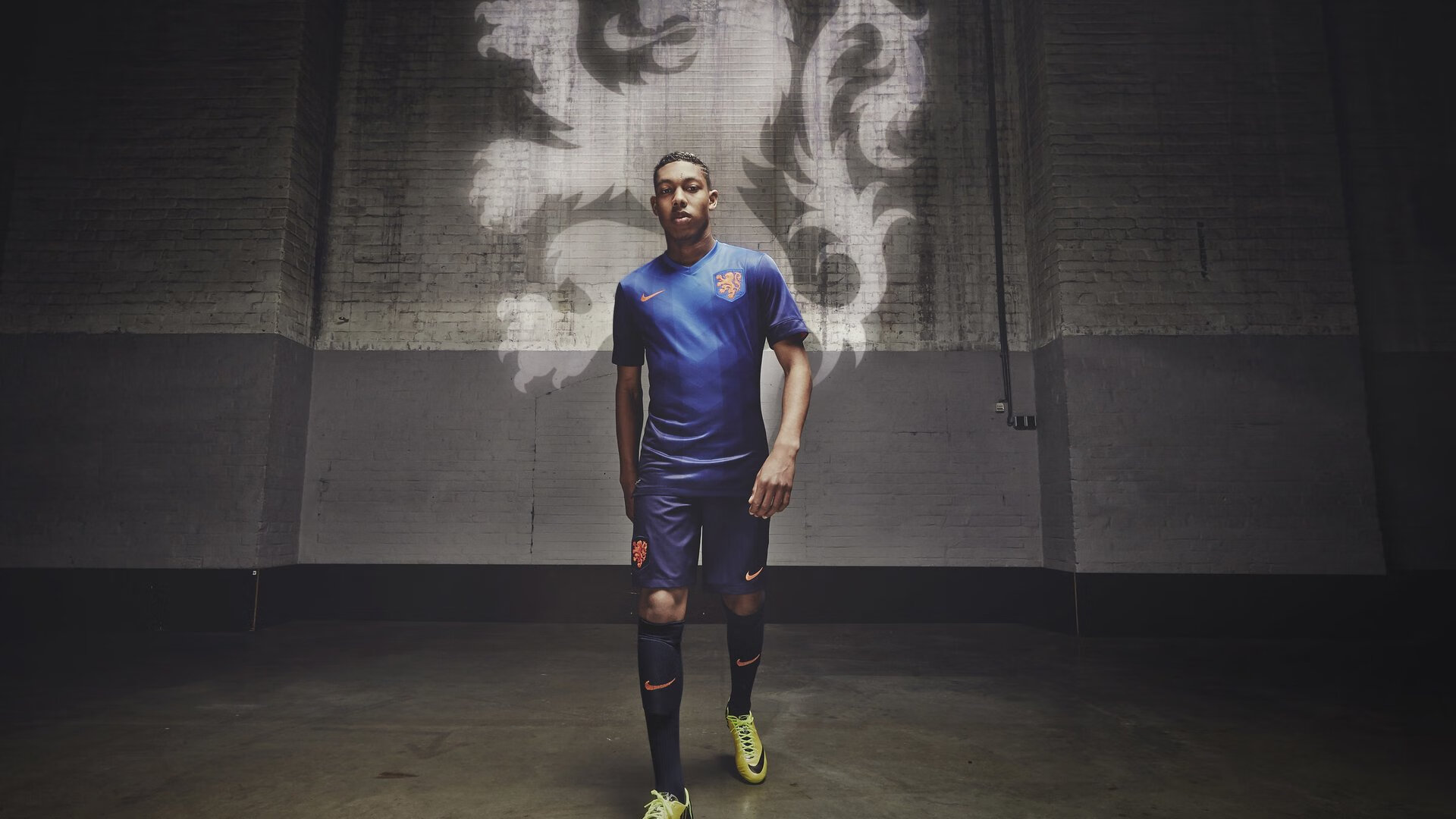 阿扎伦卡归来仍是王者，巴塞罗那闪耀希望之光